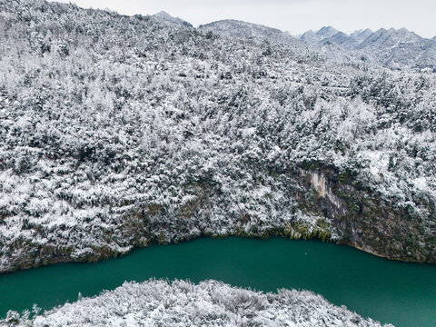 贵州黔东南大峡谷冬季雪景风光