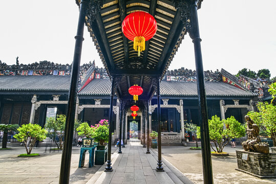 广州陈家祠传统空间灯笼
