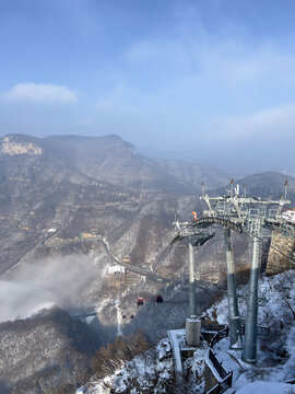 云台山缆车雪景