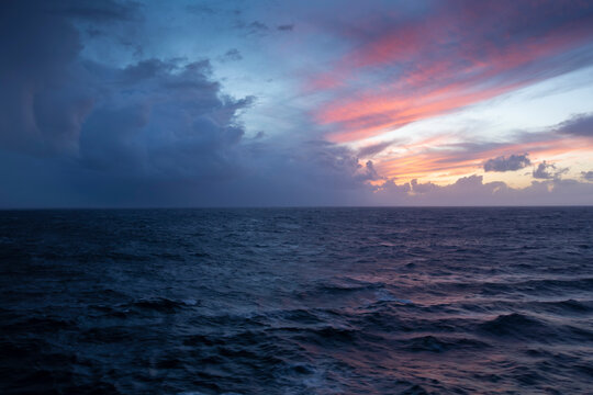 大西洋晚霞日落