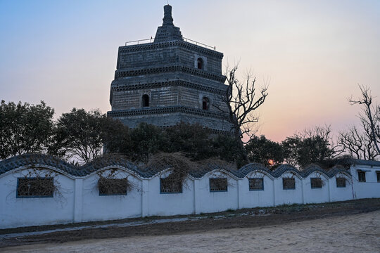 中国开封繁塔景区建筑风光