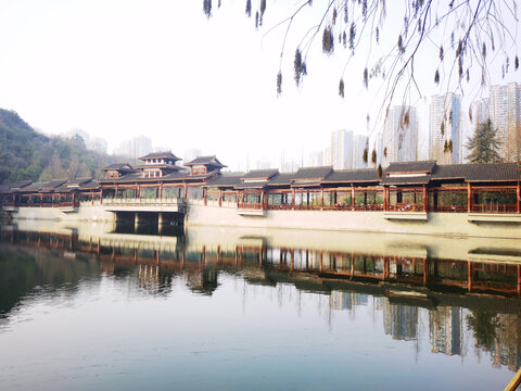 彩云湖风雨廊桥大坝景观