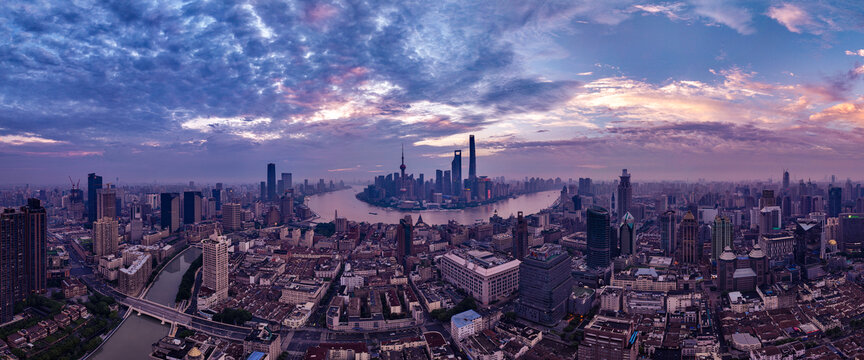 上海清晨天际线全景