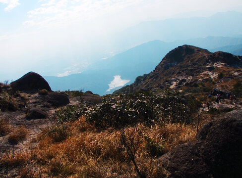 蓝天高山