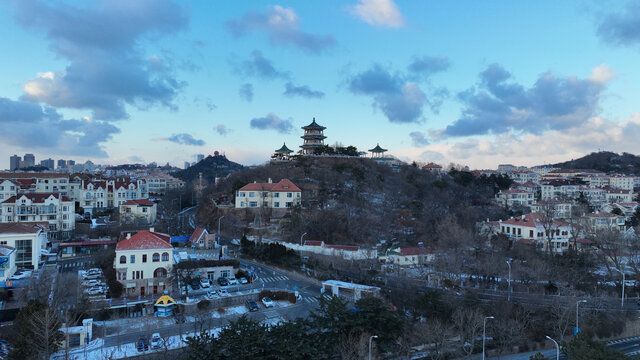 青岛小鱼山水族馆雪景鲁迅公园