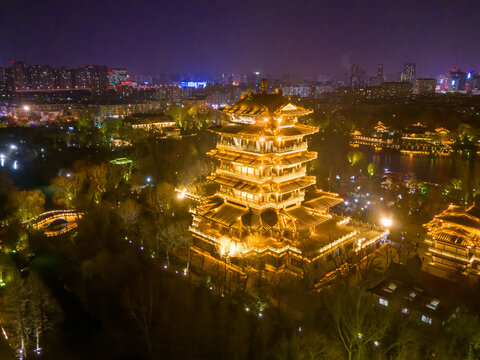 济南大明湖公园夜景