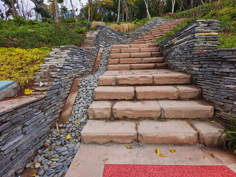 登山石道