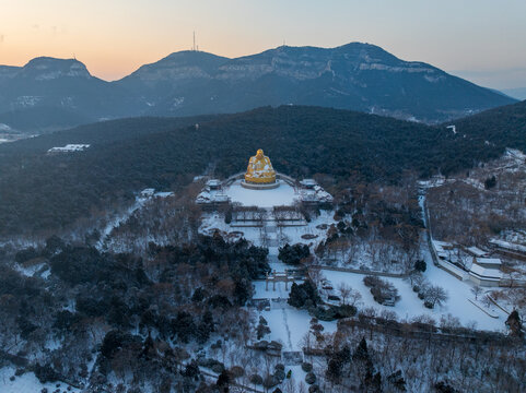 济南千佛山雪景