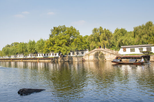 绍兴东湖景区