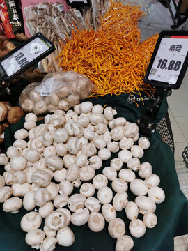 超市蘑菇