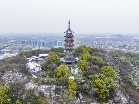 雪景智标塔