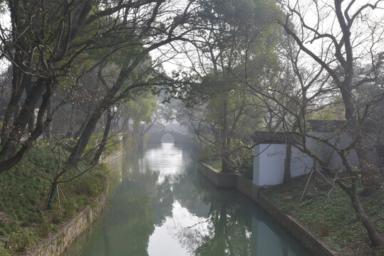 苏州虎丘风景区的河道