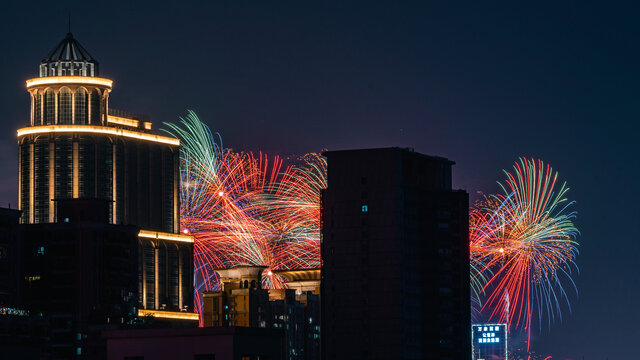 广州白鹅潭春节烟花