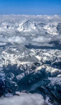 飞机上航拍梅里雪山之卡瓦格博