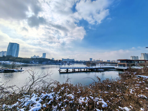 日照雪景