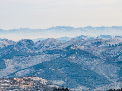 济南南部山区雪景