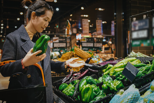 亚洲女性的蔬菜保鲜与可持续饮食