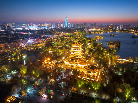 济南大明湖夜景