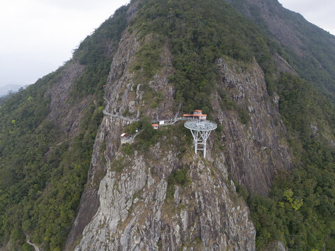 信宜石根山航拍图