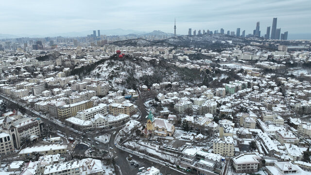 青岛信号山雪景