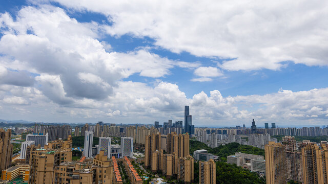 蓝天白云下贵阳观山湖区城市风光