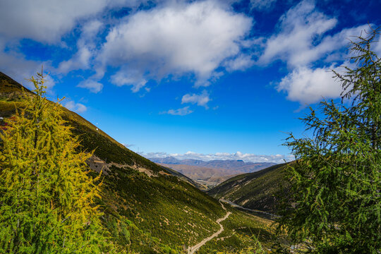 甘孜波瓦山色拉乡