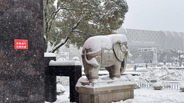 雪景石雕