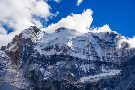 稻城亚丁景区雪山