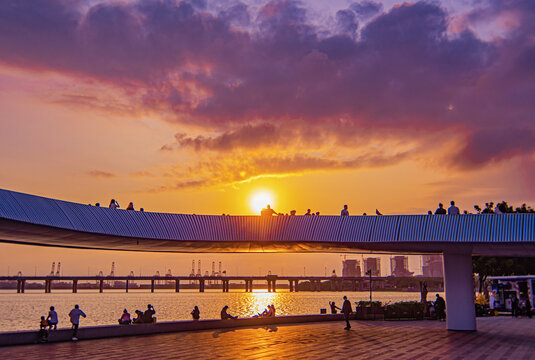 港湾夕阳