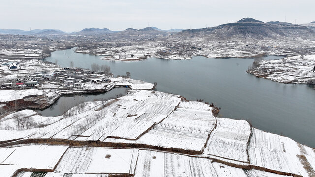 山东枣庄山亭区翼云湖雪景