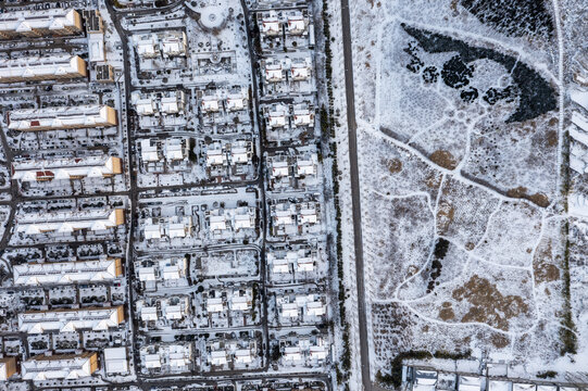 居民区积雪