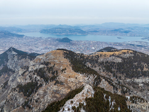 济南三媳妇山雪景