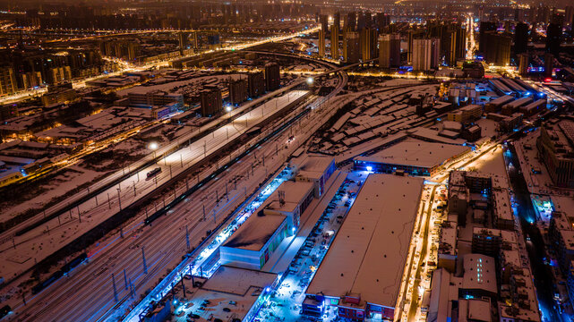 黎明前的长春市冬季雪后风景