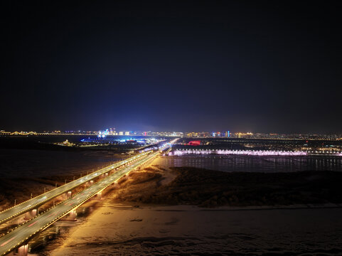 哈尔滨松花江公路大桥夜景