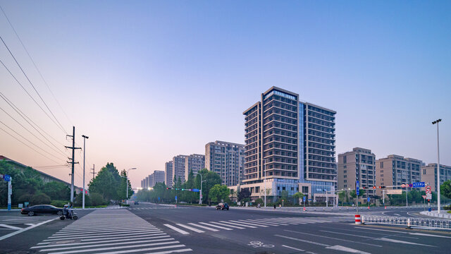 青岛西海岸三沙路与盛海路路口