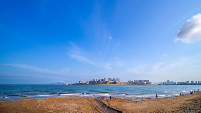 青岛西海岸星海滩夏日风情