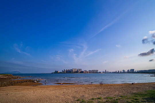 青岛西海岸星海滩夏日风情