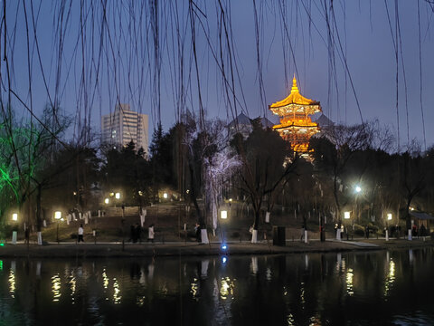 彩云间夜景