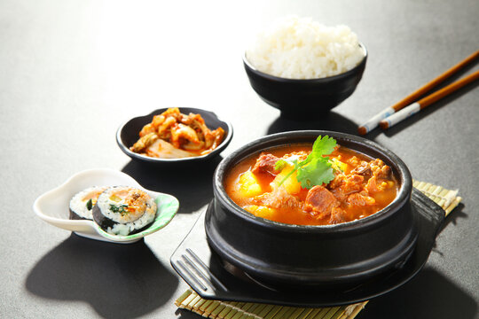 韩式土豆牛肉汤套餐