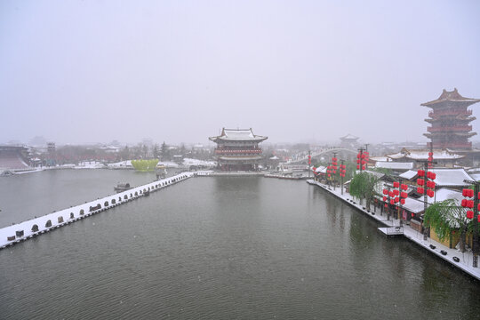 开封清明上河园大雪建筑灯笼雪景