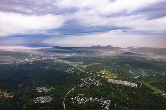 航拍雨雾苏州水墨山水