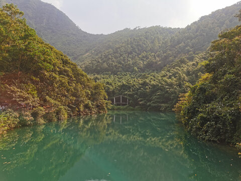 湖水湖面