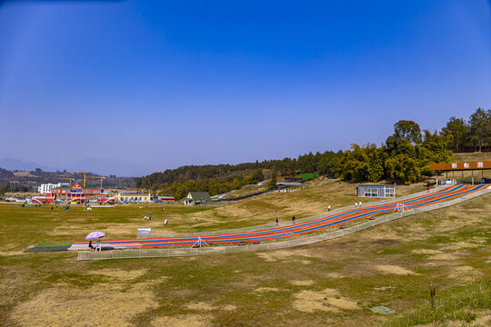 绵阳北川飞鸿滑草场