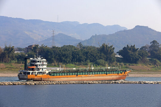 长江航道工业运输船