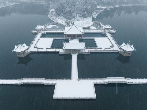 武汉东湖风景区雪景风光