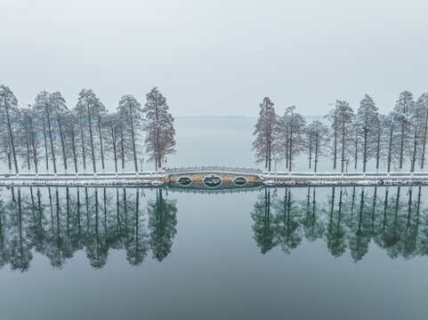 武汉东湖风景区雪景风光