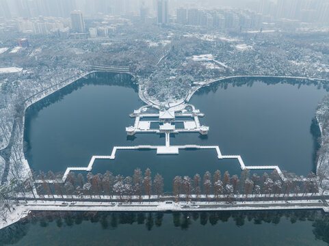 武汉东湖风景区雪景风光
