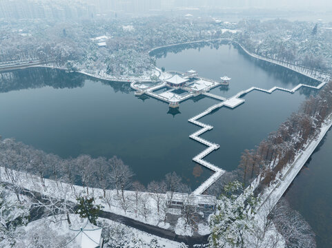 武汉东湖风景区雪景风光