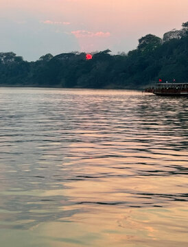 湄公河日落