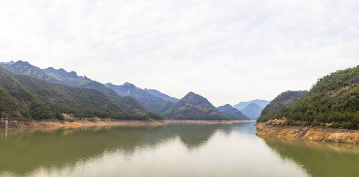 水库